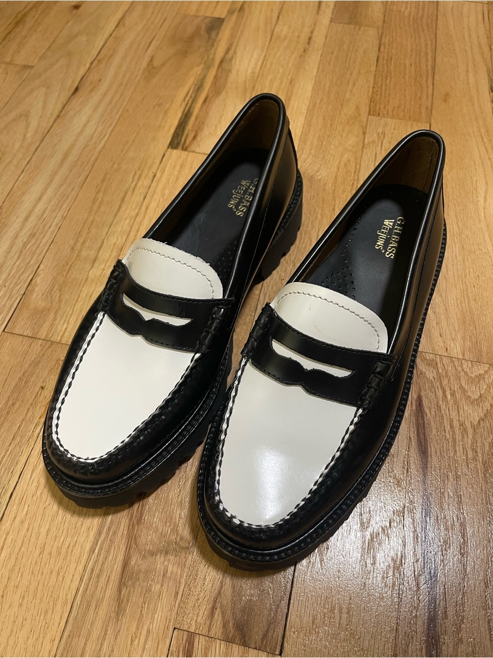 G.H. BASS Weejuns Whitney Super Lug Penny Loafer Size: 8.5 Women - Picture 2 of 6